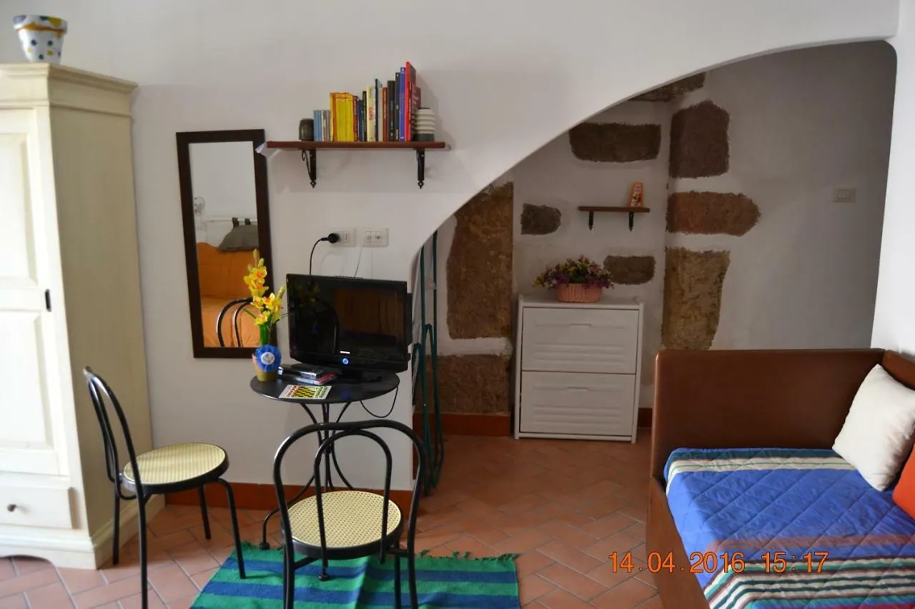 Apartment Appartamenti Belvedere SantʼAntìoco